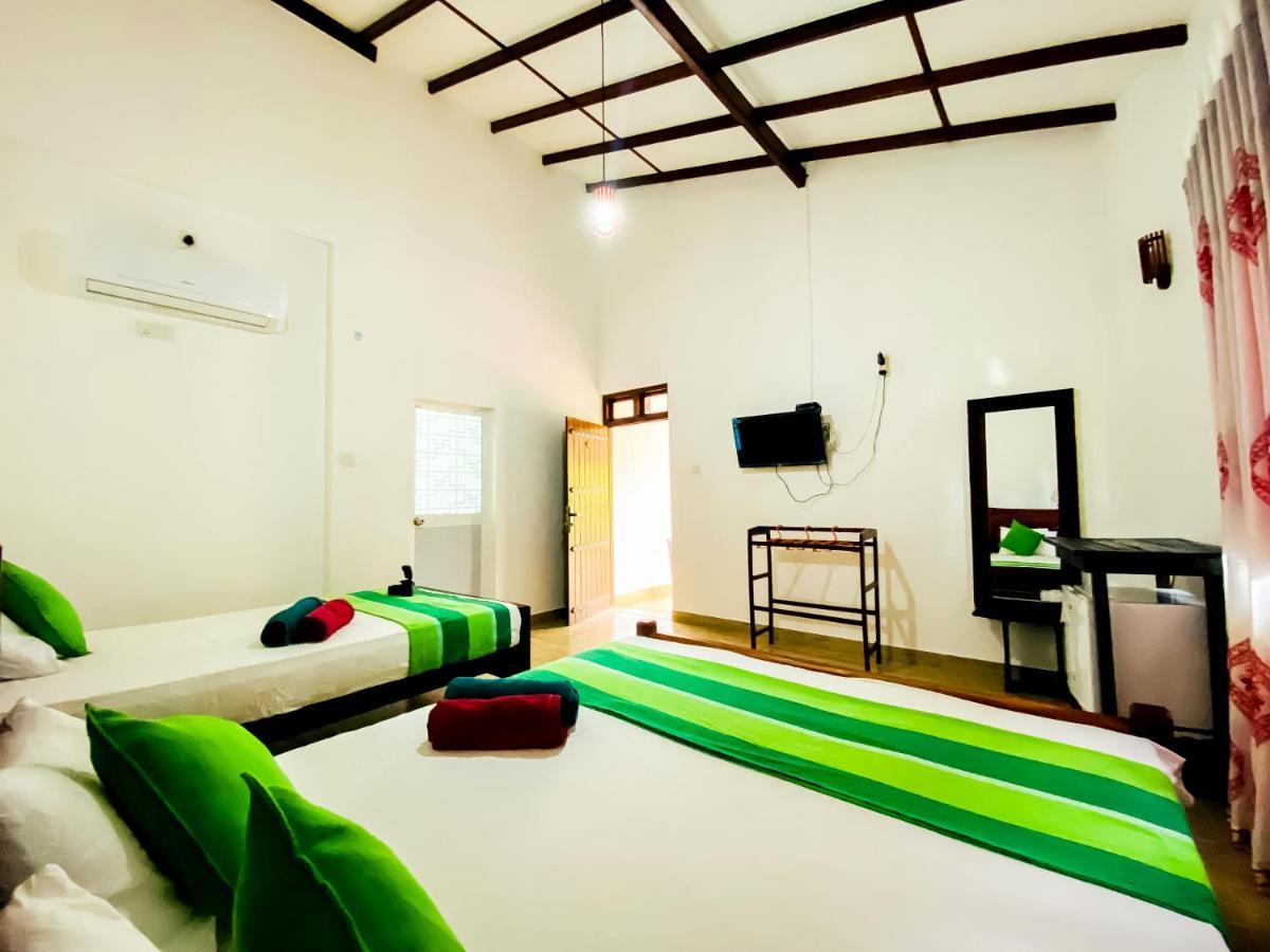 Lavender Home Yala Safari ทิซซามาฮารามา ภายนอก รูปภาพ