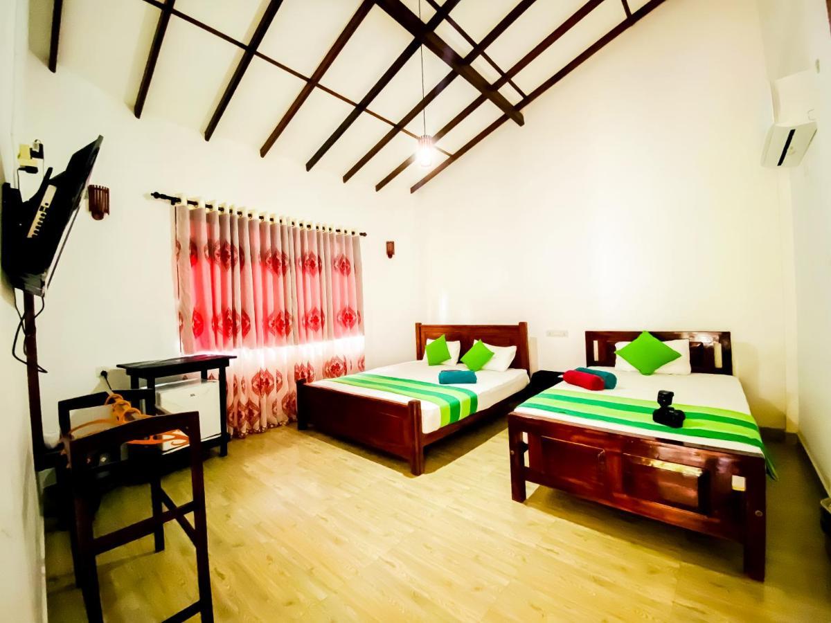 Lavender Home Yala Safari ทิซซามาฮารามา ภายนอก รูปภาพ