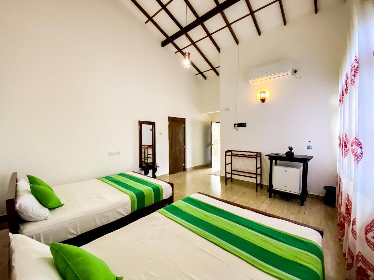 Lavender Home Yala Safari ทิซซามาฮารามา ภายนอก รูปภาพ