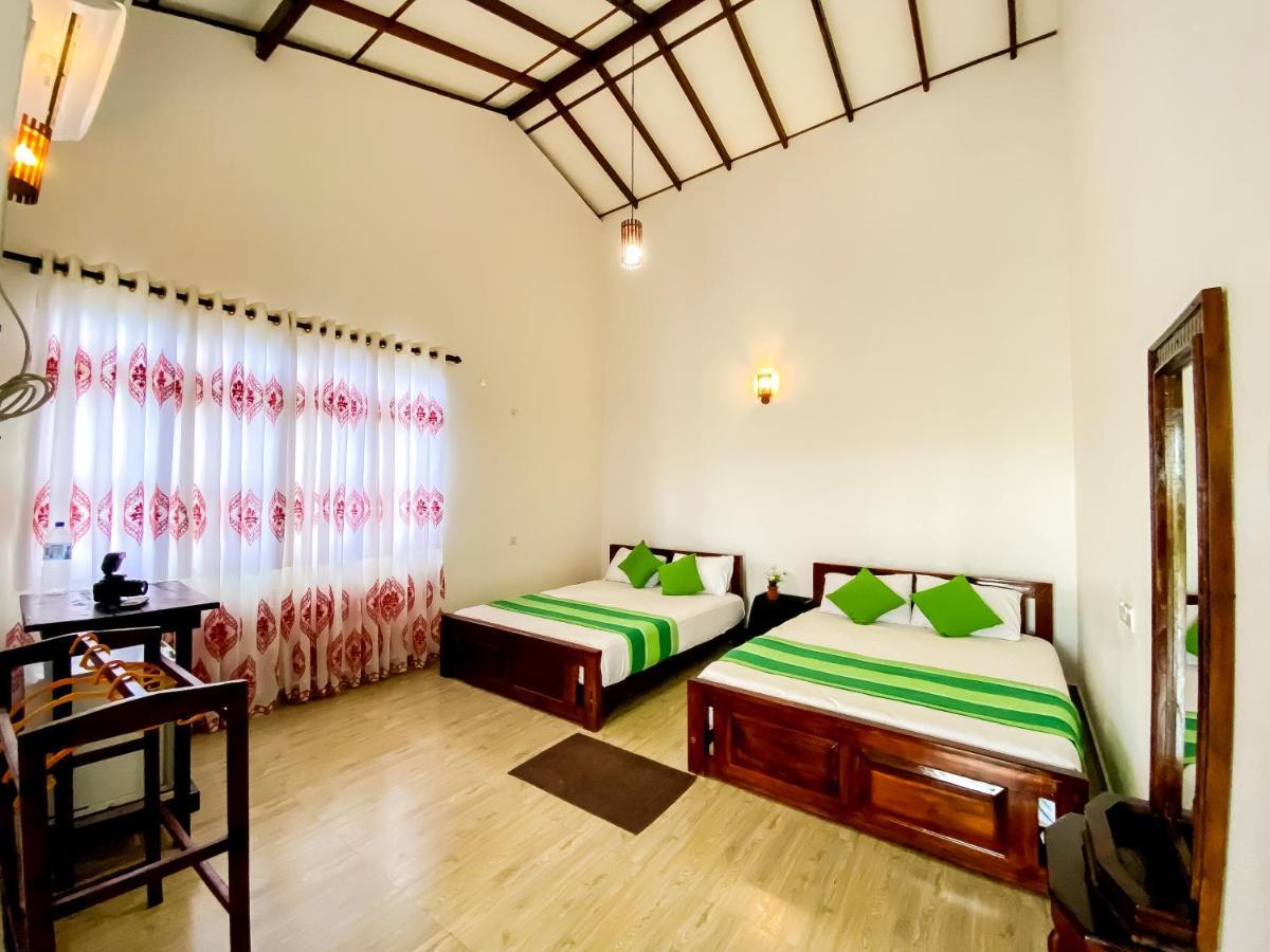 Lavender Home Yala Safari ทิซซามาฮารามา ภายนอก รูปภาพ