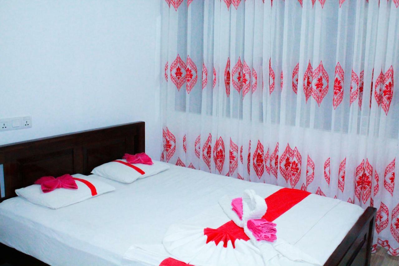 Lavender Home Yala Safari ทิซซามาฮารามา ภายนอก รูปภาพ